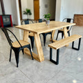 KIT #16 // Mesa V base madera + 4 sillas Tolix con madera + 1  banca // Tamaño S (Para 4-6 personas) (160 x 90cms)